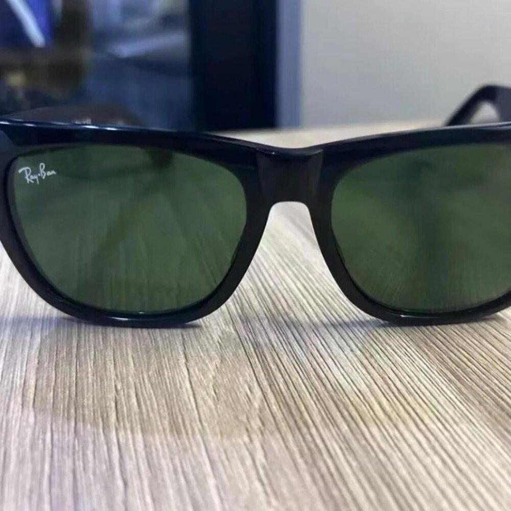 Ray-Ban Women's Black Sunglasses